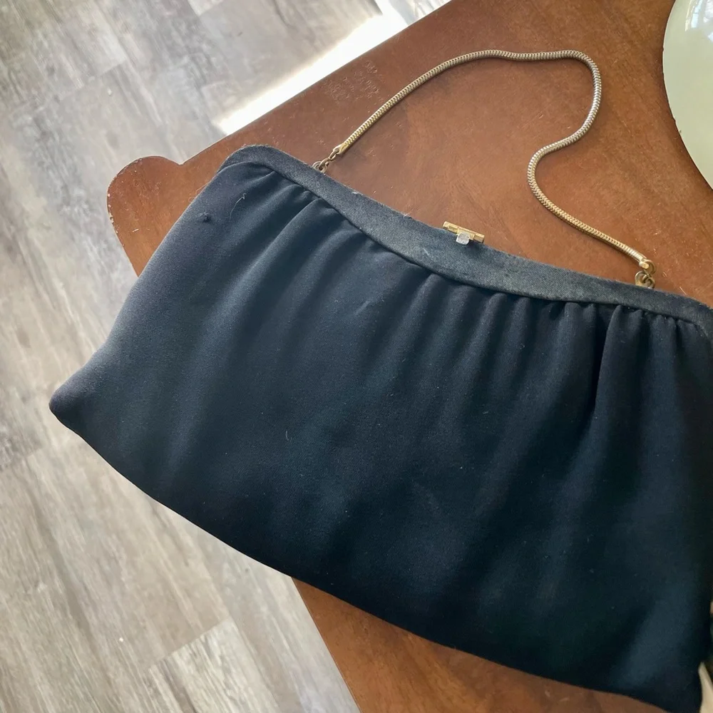 Vintage 1950s Black Fabric Gold Metal Clasp Top Shoulder Bag and Change Purse - Picture 3 of 15